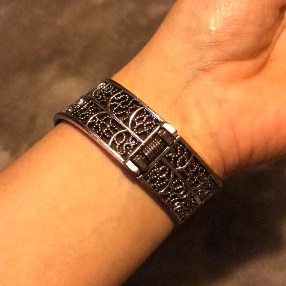 Bracelet 😁 - Picture 2 of 3